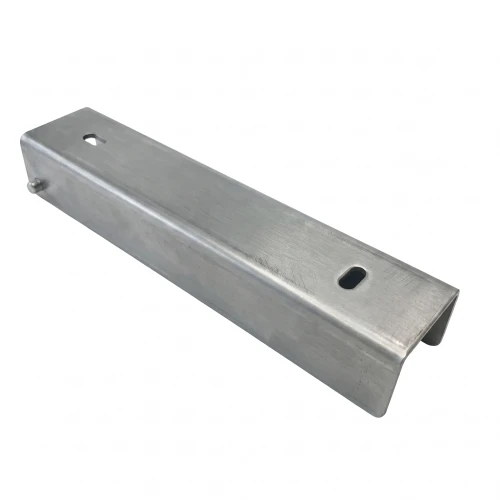 Perfil en C conector soporte para zócalo 250x50 galvanizado GPV-700-39 (1)