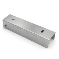 Perfil en C conector soporte para zócalo 200x50 galvanizado