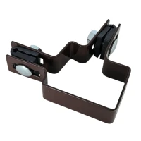 Abrazadera esquinera para paneles de valla 40x60 mm marrón