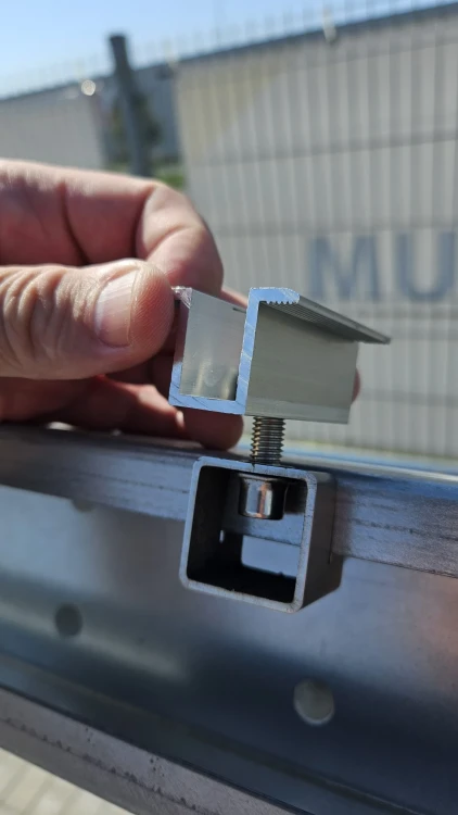 Synerga ZU-1 – soporte de montaje universal para grapas PV para carports y estructuras terrestres 001-017 (6)